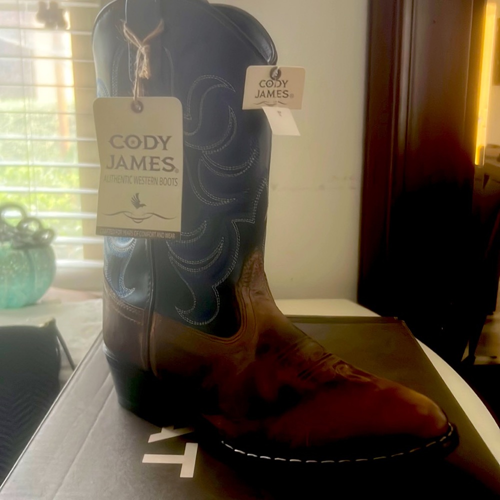 Cody James authentic western boots